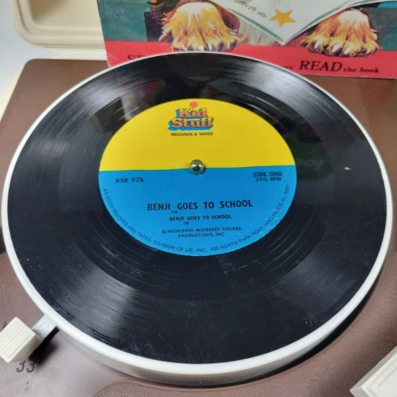 VTG Benji Goes To School See Hear Read Along Book & Vinyl Record Kid Stuff 1982 - Picture 2 of 8